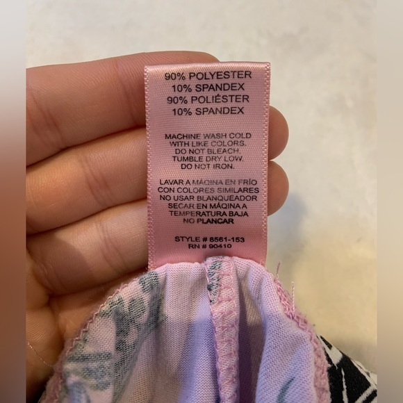 ✨Juicy Couture medium pink PJ shorts ✨ from the sleepwear collection ☁️ - Picture 8 of 9